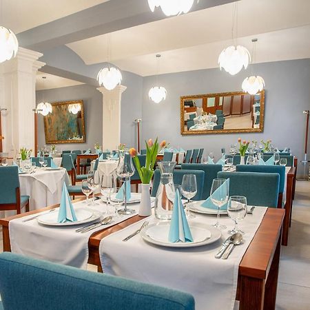 Hotel Academic 즈볼렌 외부 사진