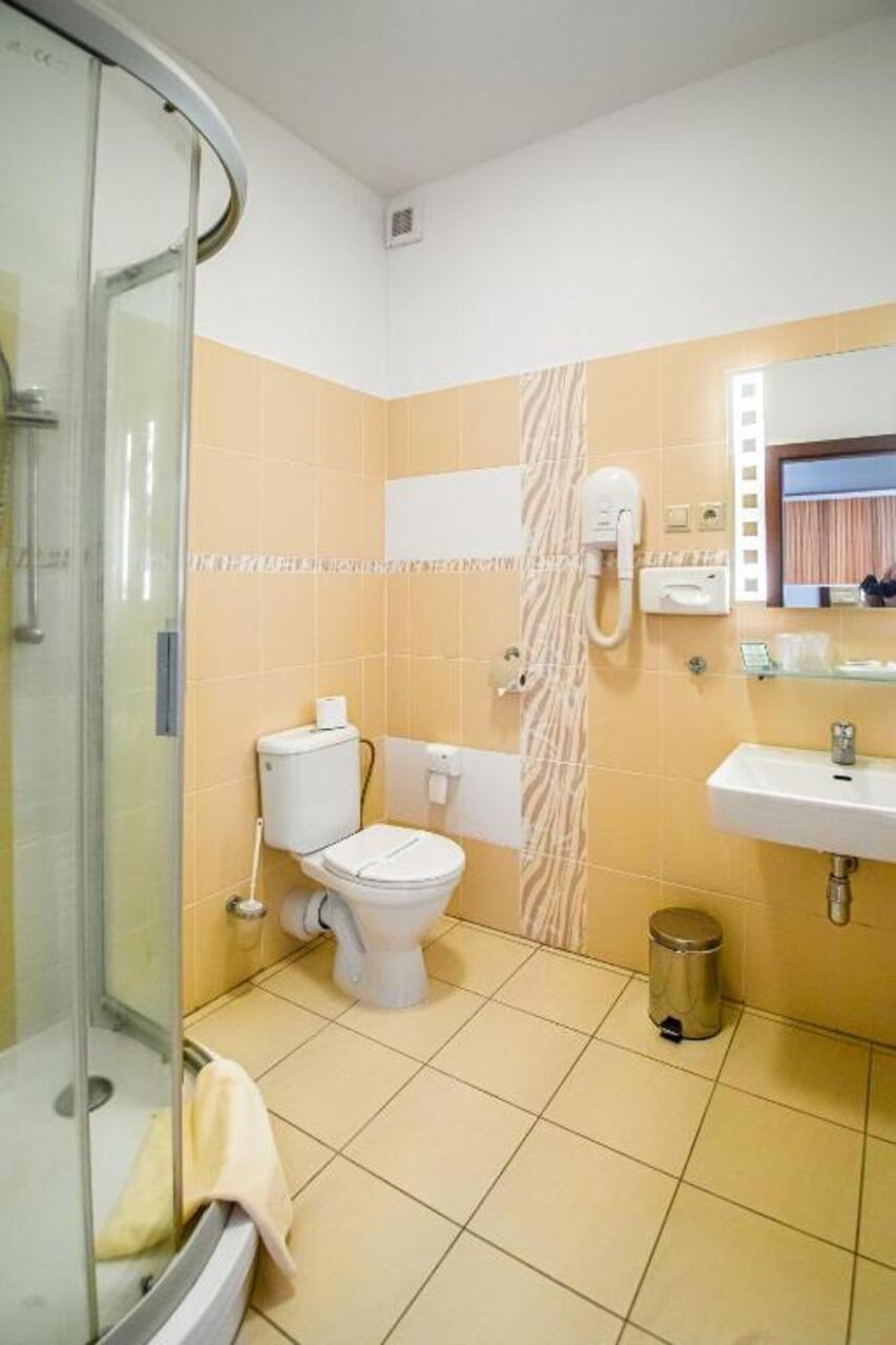 Hotel Academic 즈볼렌 외부 사진