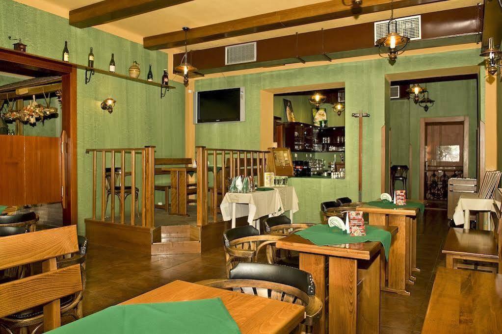 Hotel Academic 즈볼렌 외부 사진